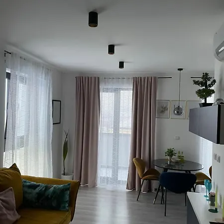 Luxusny S Vyhladom Na *