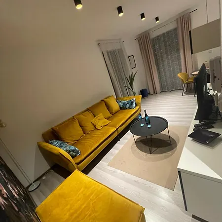 Luxusny S Vyhladom Na Apartment
